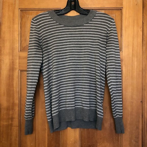 Francie Back Detail Pullover - Picture 2 of 4